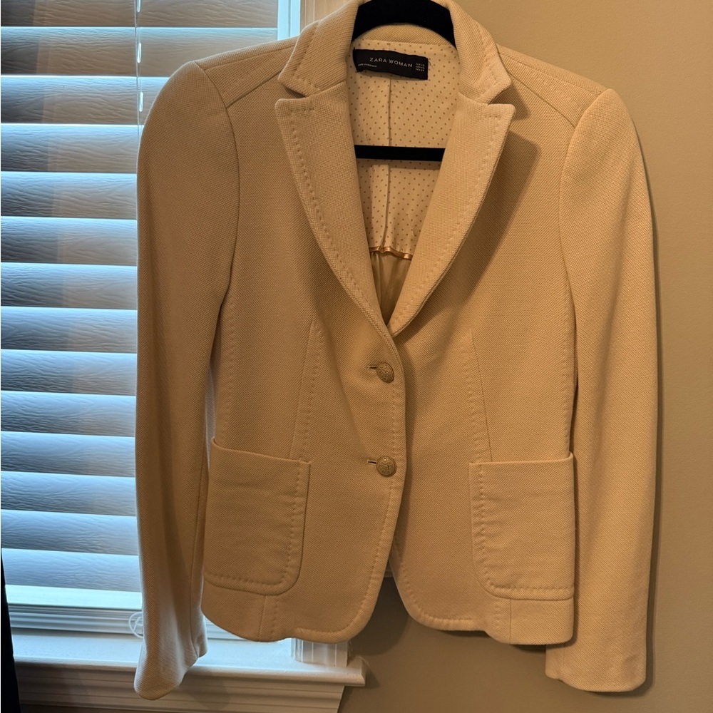 Zara Women's Cream Blazer